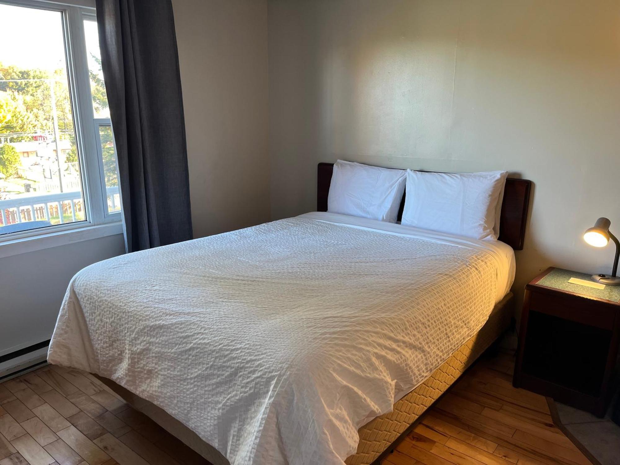 Motel Clair Mont Sainte-Agathe-des-Monts Exteriör bild