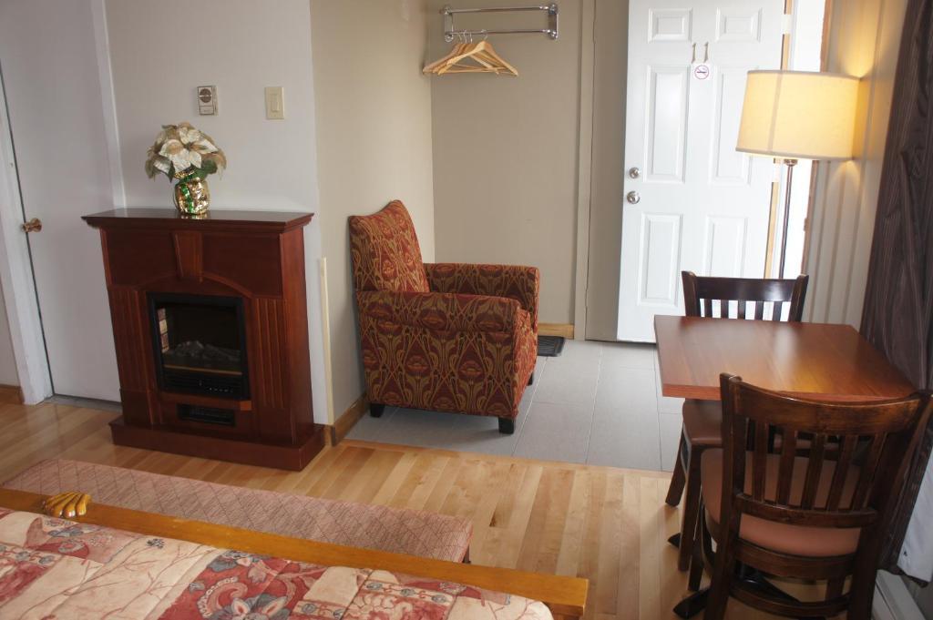 Motel Clair Mont Sainte-Agathe-des-Monts Rum bild